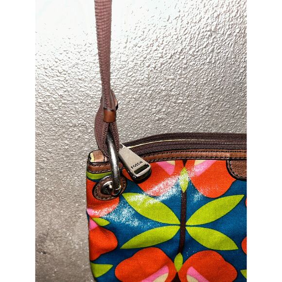 Fossil Key-Per Artsy Preppy Academia Apple Floral Crossbody Purse - Picture 6 of 7